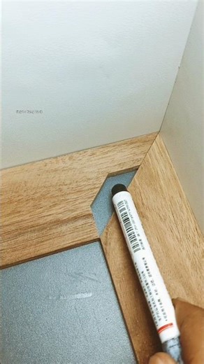 Quick way to measure wood angles #woodworking #woodwork #carpentry #diy #tips #shorts