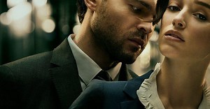 Fair Play (2023) Movie Review - Well-crafted commentary on gender inequality in the workplace