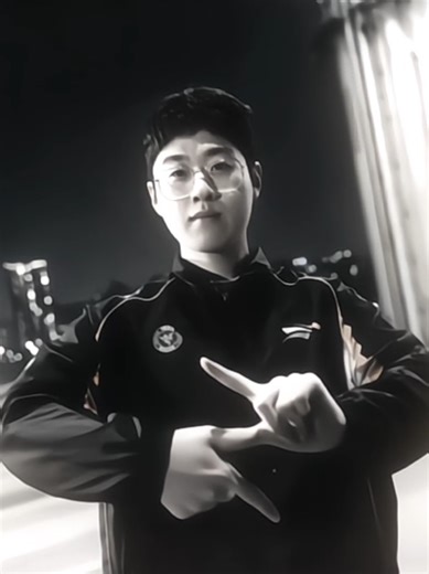 :我喜欢你，不是一时冲动，而是一辈子的坚定。