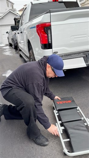 VEVOR Mechanics Stool Assembly – Step by Step Guide