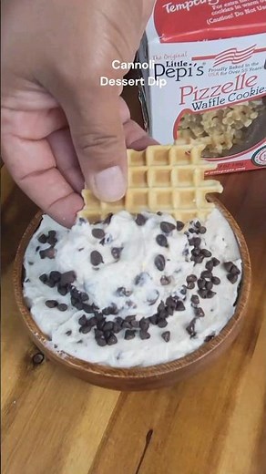 Easy Cannoli Dessert Dip