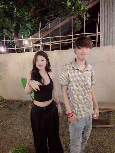 Stave muy ngaii: ធានាចំណីប៊ុតជួរ ប្រកួតប្រជែង