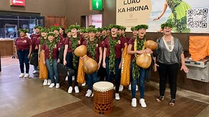 Kaua‘i fills Līhu‘e Airport to welcome hālau hula home from Merrie Monarch Festival | Big Island Now