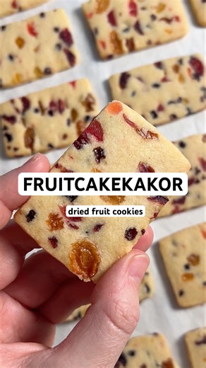 Fruitcakekakor | dried fruit cookies | 7 Days of Christmas Cookies Day 4