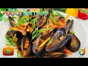 How to cook Mussels in Chilli Napoli Sauce | Fast & Easy | Italian Cuisine - FOODREATIVE