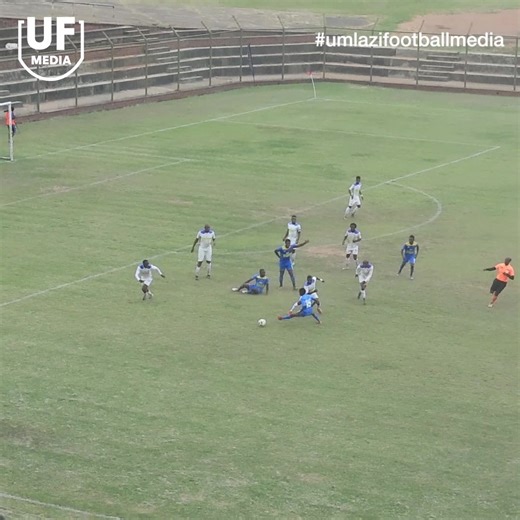 Durban Pioneers vs Umvoti - A tight battle for ball possession unfolds in the second half between the two sides as Umvoti pushes to net their 3rd goal while Pioneers is searching for their opener. 🎥: Umlazi Football Media #LasukaLahlala #fblifestyle #Umlazi | Umlazi Football Media