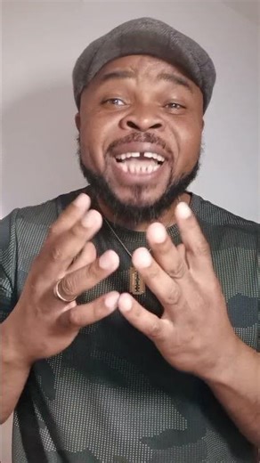 Jules Betsaleel - La poésie algorithmique manifiée par l' art du prompt.