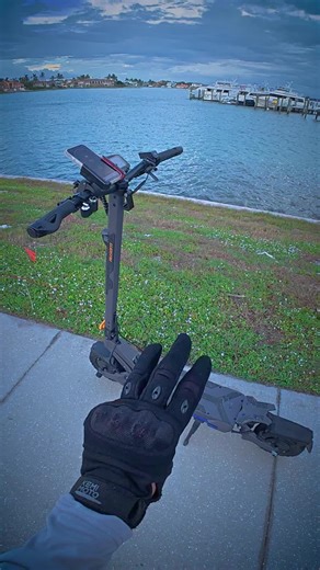 Top 3 Features of the Ausom DT2 Pro Scooter