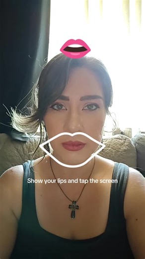 Funny Lip Types: Fat Bottom vs Full Bottom