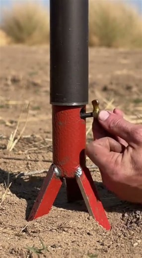 Genius DIY Multi-Use Rebar Pole Support Build It Fast And Strong #DIY #Construction #Tools