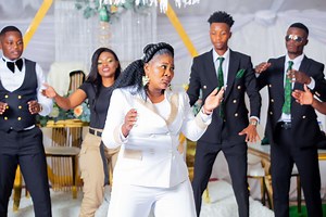 Wedding Dance l Mixtape by DJ Fuzz - Bandana Thank you for watching, please like and subscribe to our channel. More exciting videos are lined up! #BlackExcellenceZim #subscribe Don’t forget to make your booking today 0775480796! Venue: Goshen Inspirational Park Cinematography: iTap Choreography: Black Excellence Accomodation- Kentucky Ecumenical Centre - Hotel Mc- Mc Lolo Photographer- Tht Photography Wedding gown - @ornate dresses- Fretsia designs Suits - @suitsworld | Black Excellence Zim