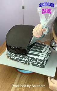 612K views · 626 reactions | Handmade cake with chocolate Produced by Southern cake#cake #handmade #cakeart #birthdaycake #cakedecoration | Southern Cake Bakery | Facebook