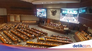 3 Hubungan Kerja Presiden dan DPR di UUD 1945 Pasal 11