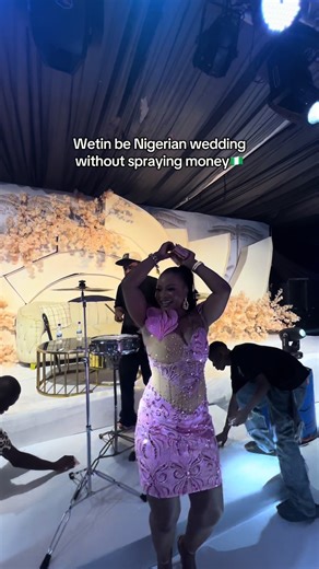 Nigerian Weddings: The Tradition of Spraying Money