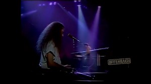 Offenbach - Faut Que J'me Pousse (Forum 1985) Gerry Boulet : voix, orgue B-3, piano, guitare Johnny Gravel : guitare Breen LeBoeuf : basse, voix John McGale : guitares, s | Je Me Souviens