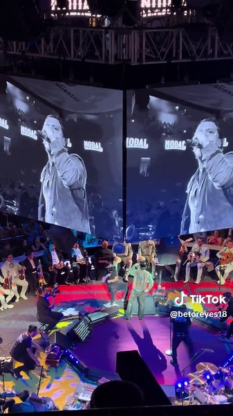 Botella Tras Botella: La Canción del Momento