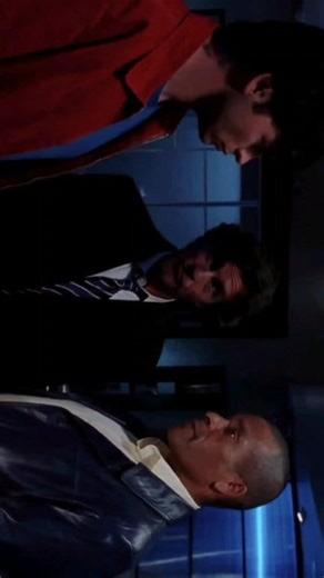 31K views · 1.5K reactions | DC Comics - Smallville "Trabajé para Jor-El" | Dan Grayson | Facebook