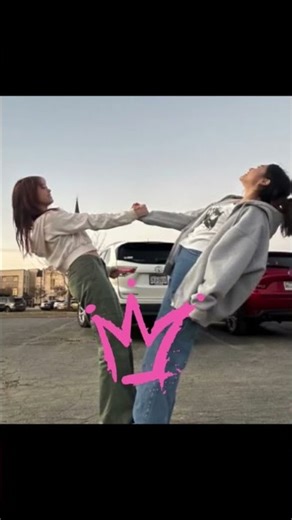 BBF pose ideas 💡 ##aesthetic #kdrama ##poses #cute #cutegirl #music #BBF #trending #shorts #korean