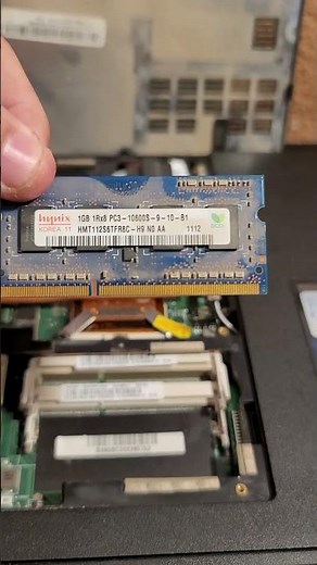 How to Repair a Laptop or PC that Turns On but Doesn't Show (Black Screen) SUPER EASY