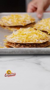 Would you try this recipe for Mexican pizza made with delicious Borden® Cheese? | Borden Cheese