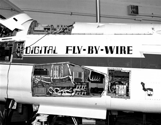 The Computers of Commercial Flight