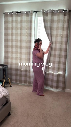 this is the most magical but stressful time of year! ✨☀️🎄 #NewbornLife #MorningWithBaby #MomLifeUnfiltered #PostpartumJourney #RealLifeMotherhood morning with a newborn newborn morning routine day in the life new mom realistic morning routine mom postpartum mom life new baby routine first weeks with a newborn new mom morning vlog daily newborn routine motherhood daily life morning routine vlog