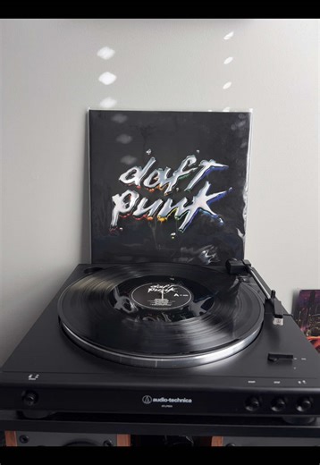 Discovery By Daft Punk (2LP, Gatefold, Standard Black Vinyl) Song - Aerodynamic Love this album and loved watching the film for this in theaters #daftpunk #discovery #aerodynamic #vinylrecords #recordcollection