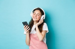 Lirik Lagu Berpisah di Penghujung Jalan – Sultan, Sayup-sayup Ku Mendengar - Sonora.id