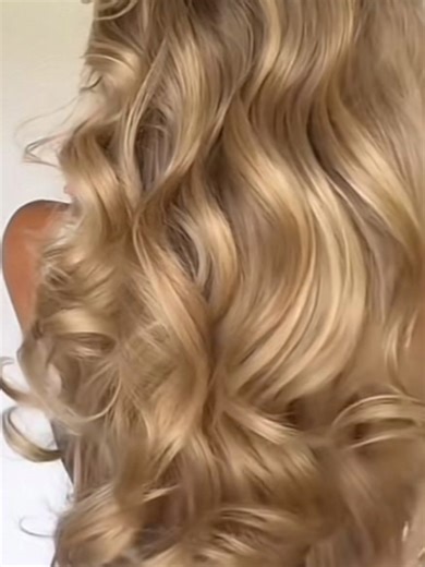 Achieve Clear Skin and Healthy Hair This New Year