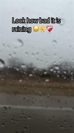 It’s raining bad #dothingsyoudontwanttodo #helpmemakethismakesense #haveitoldyoulatelythatiloveyou