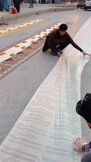 689K views · 10K reactions | Ramadan, you will be missed 冀 We will miss the sense of community and spiritual renewal Ramadan brings to our lives, for the moments of reflection and gratitude, and for the opportunity to draw closer to Allah (swt) and to one another. Your departure leaves a void that will be felt until your blessed return next year.  Featured here: Iftaar meal distributions in Pakistan | Helping Hand USA | Facebook