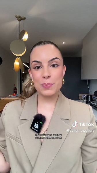 Cullen Jewellery 💍 (@cullenjewellery) - ✨DID YOU KNOW?✨ Lab grown diamonds are created using two primary methods: High Pressure High Temperature (HPHT) and Chemical Vapour Deposition (CVD). Today we are covering the process of CVD lab diamonds💎 It is a method used to create lab diamonds by depositing carbon atoms onto a diamond seed, layer by layer, to form a diamond crystal. Let me know if you have any questions in the comments and come back for part 2 where we’ll be covering the HPHT process