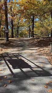 Another stunning private estate — officially off the market! It’s always a special feeling closing the gates on a successful sale. 🏡💫 𝘽𝙡𝙖𝙯𝙚 𝙍𝙚𝙖𝙡𝙩𝙮 𝙂𝙧𝙤𝙪𝙥 David & Lesley Bloese 📲 (405)200-8900 📧 Blaze@cherrywoodre.com 🔗 www.BlazeRealtyOK.com #blazerealtygroup #okctograndlake #sold #closed #grandlakerealestate #grandlakerealtor #luxurylakeliving #buyandsellwithblaze | Lesley Bloese Realty