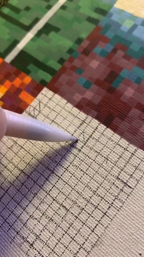 Minecraft Pixel Art Painting with Pistons