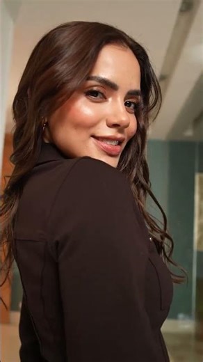 Descubre cómo Samadhi mantiene su volumen de pelo espectacular en un día de filmación con L´Oréal