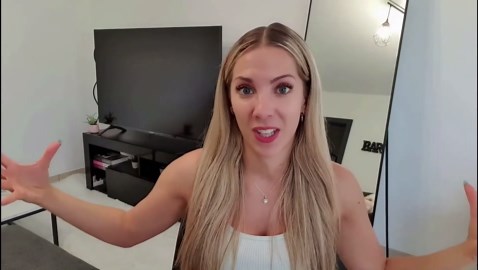 Greasy Hair? 6 Easy Hairstyles for Medium to Long Hair That Look Chic Without a Wash