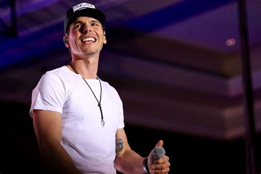 50 Country Songs About Cats