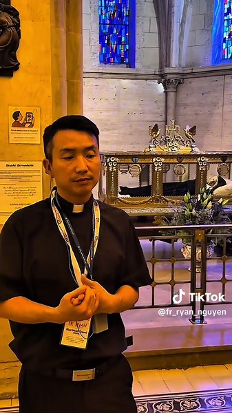 Explore the Incorrupt Body of St. Bernadette