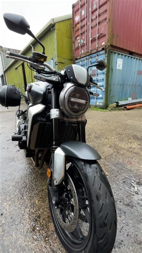 Exploring the Honda CB1000R Motorcycle