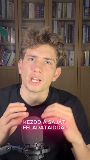 UseAIEasily | Mező Dezső on Instagram: "Hogyan KEZDJ az AI-al? Nem kell tech-zseninek lenned, csak kezdd el okosan. #AIkezdés #KezdőTippek #ChatGPT #TanuljGyorsan #Egyszerűen"