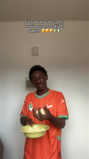 Vidéos de G_GBOZONSKY🤣_et_JXJX🤪 (@grand.gbosonsky_et_jxjx) avec son original - faux ~blanc ~🇫🇷🇨🇮