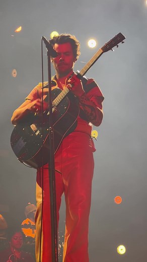 Harry Styles Fine Line Concert Highlights in Amsterdam