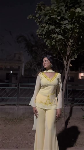 saanvi dhiman on Instagram: "“Pyar da mausam “❤️ Video @i_romey28 Outfit @bomzancloset"