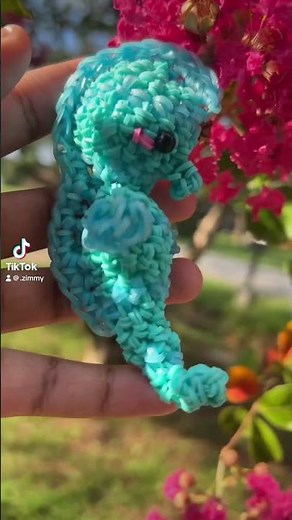 Loomigurumi Mini Seahorse