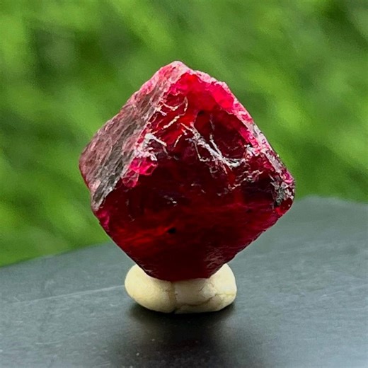 20 Cts Very Rare Red Spinel Octahedron Crystal Myanmar 4.65 Carats Rough Gemstone - Etsy Canada