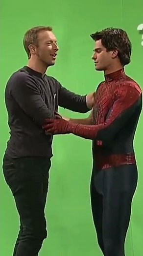 Escena del beso #spiderman #shorts #andrewgarfield #spiderverse