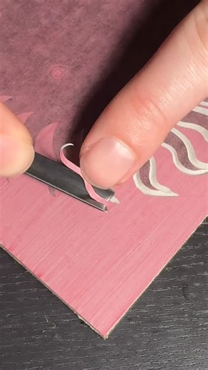 Trevor Kyler on Instagram: "Just some simple sun rays. #printmaking #linocut #art #blockprint #satisfying carving creating Lino linoleum craft handmade handcraft art process"