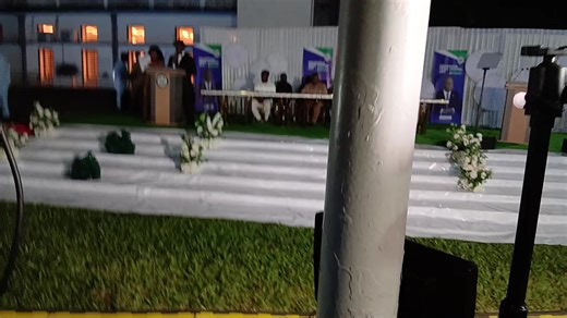 𝐇𝐀𝐏𝐏𝐄𝐍𝐈𝐍𝐆 𝐍𝐎𝐖 6𝐭𝐡 𝐀𝐧𝐧𝐮𝐚𝐥 𝐏𝐫𝐞𝐬𝐢𝐝𝐞𝐧𝐭𝐢𝐚𝐥 𝐌𝐞𝐝𝐢𝐚 𝐂𝐨𝐜𝐤𝐭𝐚𝐢𝐥 His Excellency, President Julius Maada Bio, is currently hosting the media community in celebration of their vital role in shaping national discourse- at the 6th Annual Presidential Media Cocktail. Venue: State House Lawn | State House Sierra Leone