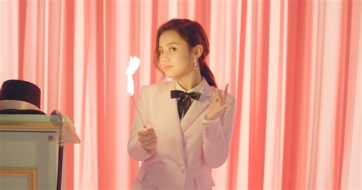 Lee Hi Perfectly Imitates BIGBANG's Iconic Dance Moves For "Weekly Idol"