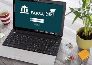 9 tips for applying for FAFSA as new, simplified form rolls out this year
